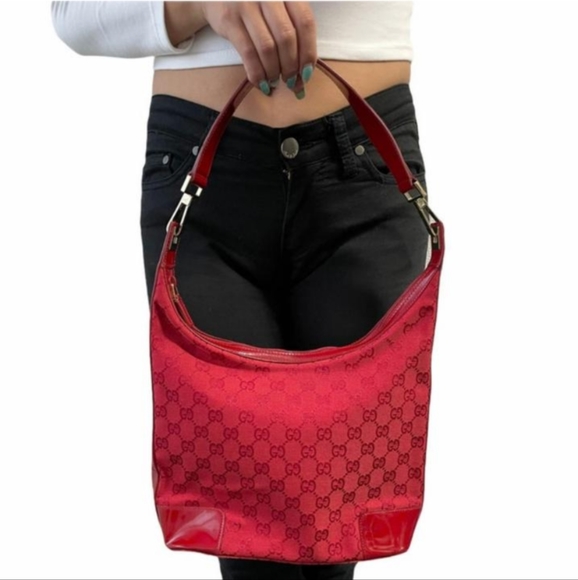 Gucci: Kim Kardashian Rouge Hobo Bag - Picture 10 of 14